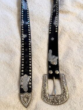 Rods Western Genuine Cowhide & Leather Rhinestone Embellished Belt in Black, L